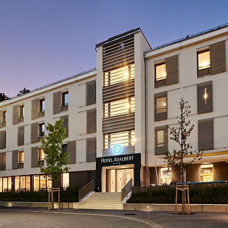 Hotel Adalbert Szent Tamas Haz เอสแตร์กอม ภายนอก รูปภาพ